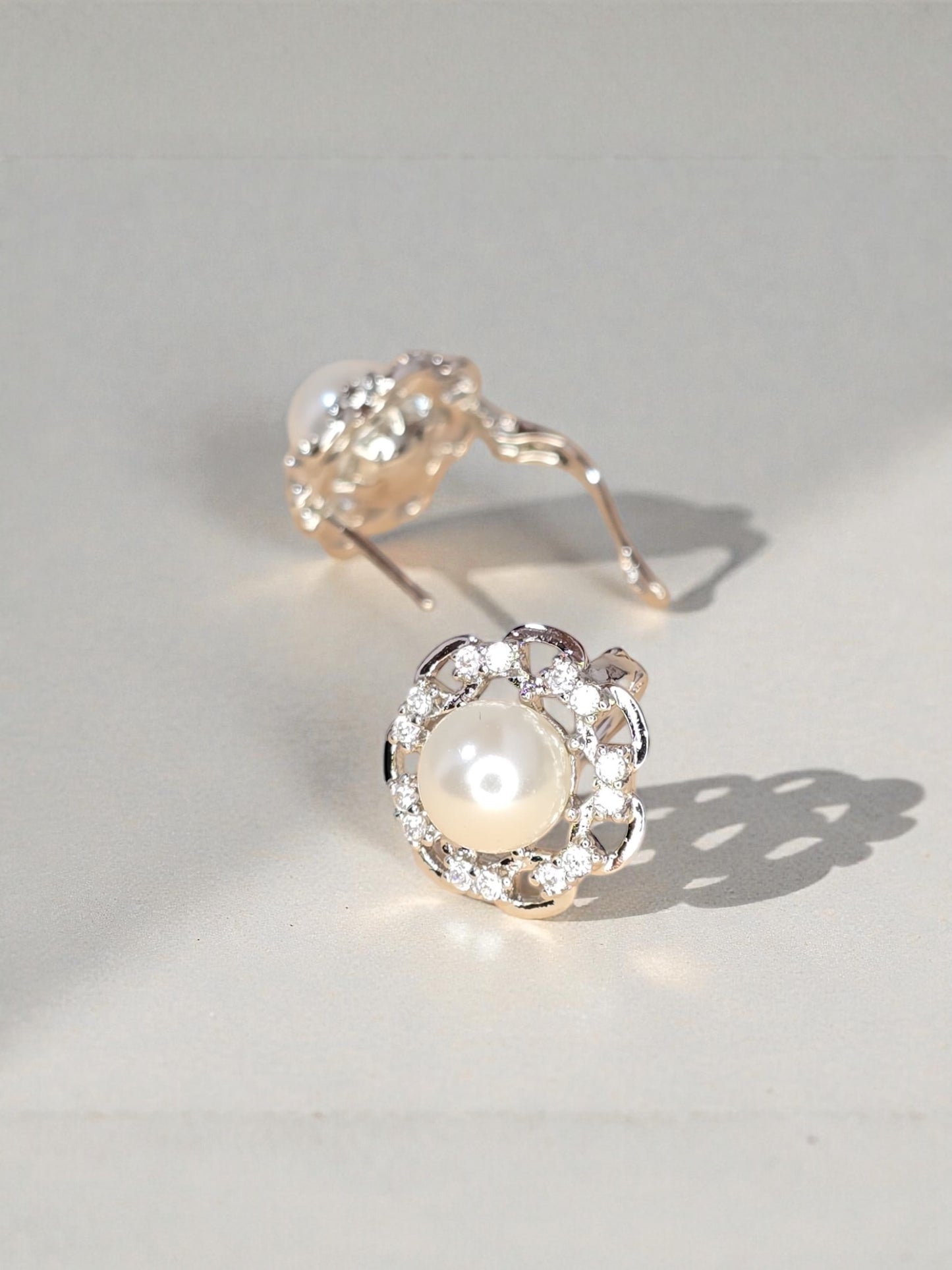 CANDONGA PLATEADA FLOR