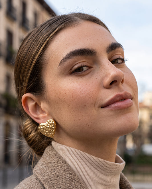 ARETES CORAZON DORADO AMORISA ACCESORIOS