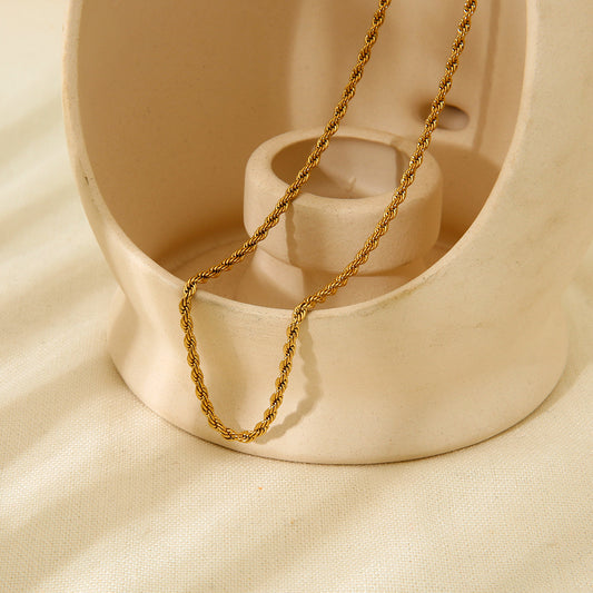 COLLAR NUDO