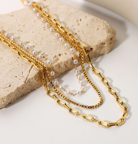 COLLAR TRIPLE PERLA