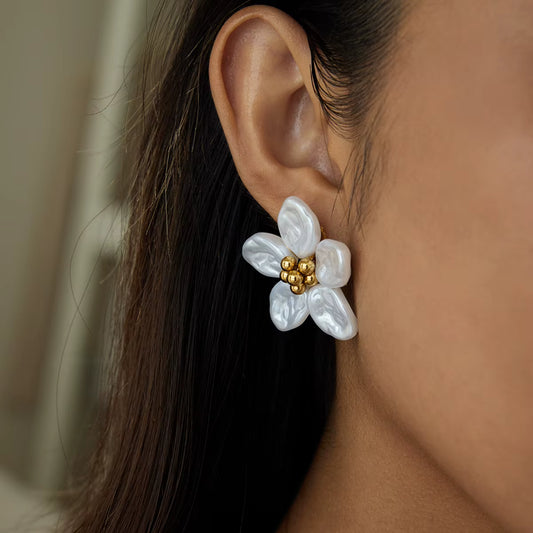 ARETES FLOR PERLADA