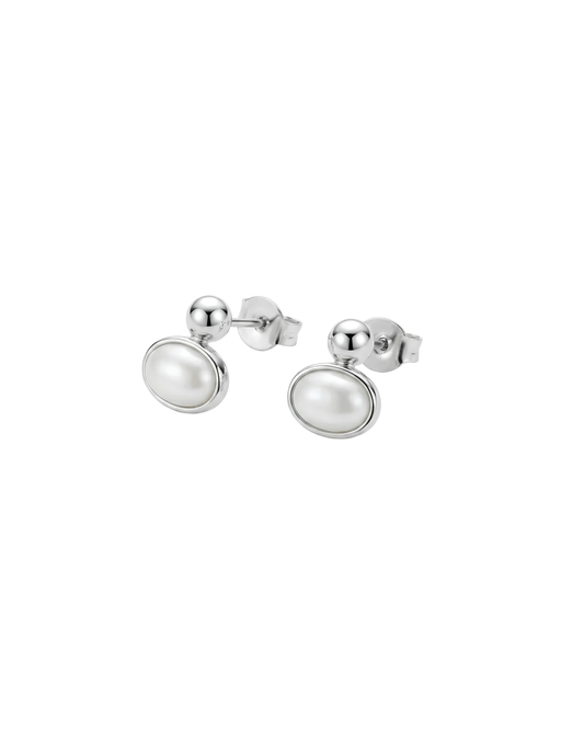 ARETES PERLA OVALADA PLATEADOS AMORISA