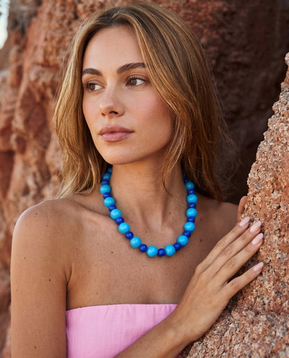 Collar de Cuentas Azules 16mm y 12mm para Mujer | Amorisa Accesorios.