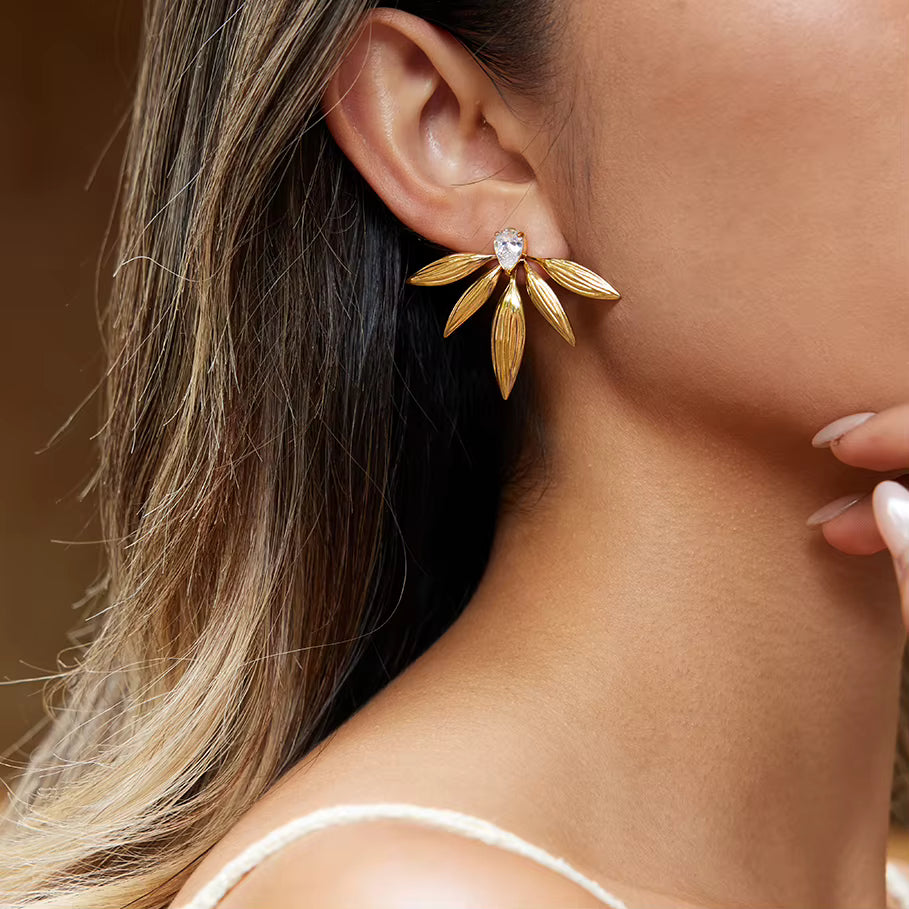 ARETES HOJA CIRCONITA