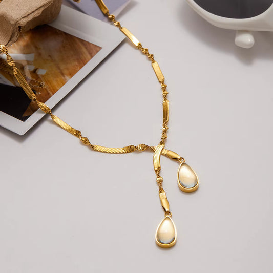 COLLAR LAGRIMA