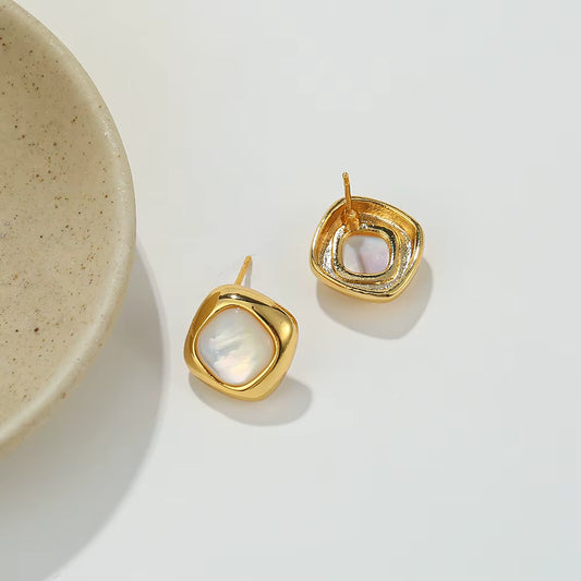 ARETES PERLA CUADRADO