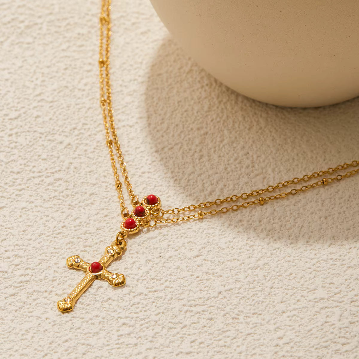 COLLAR RELIGIOSO PIEDRA ROJO